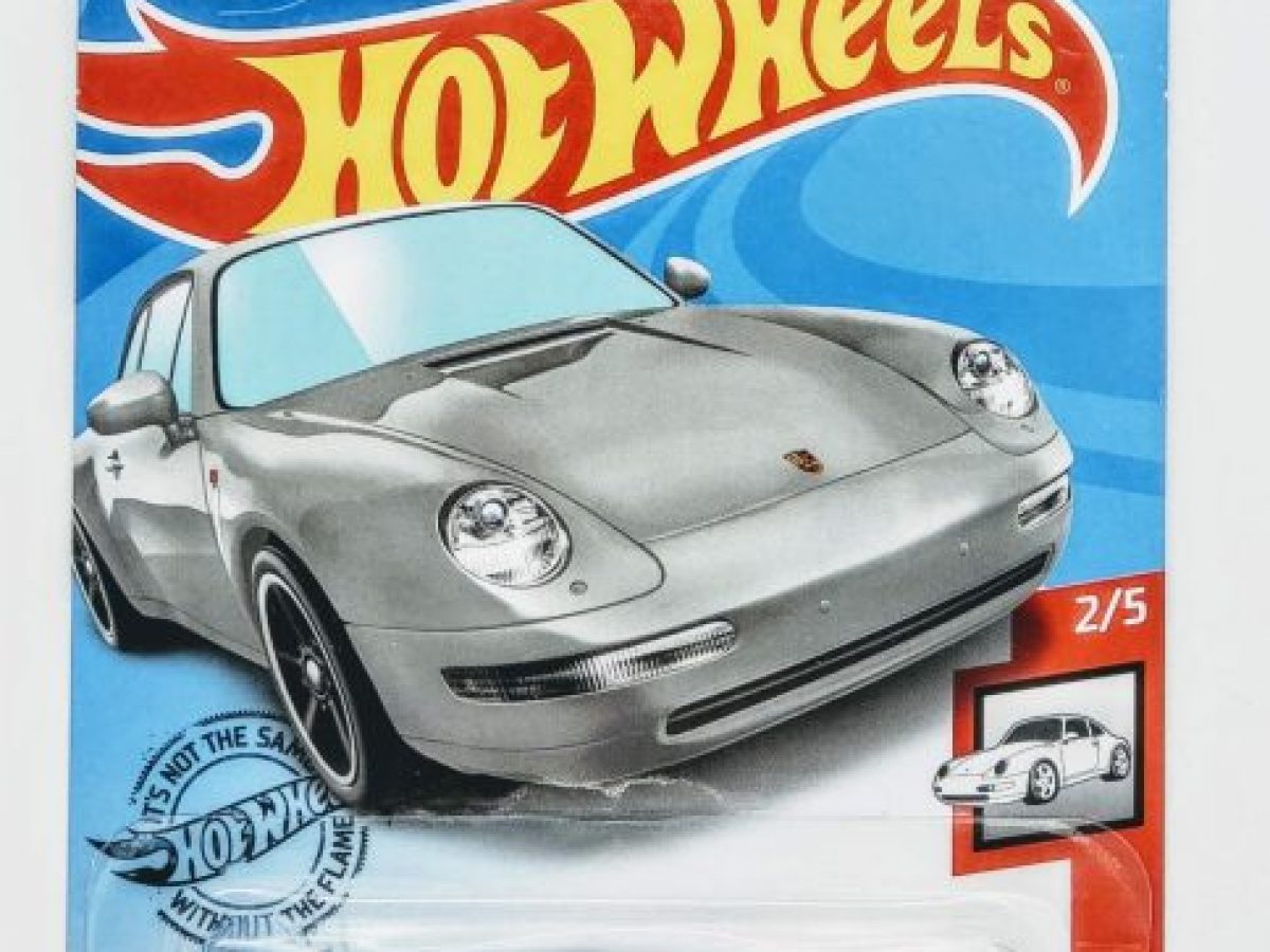 Hot Wheels 2023 HW Exotics 2 of 10 Porsche 911 GT3 white kroger exclusive  HKL49