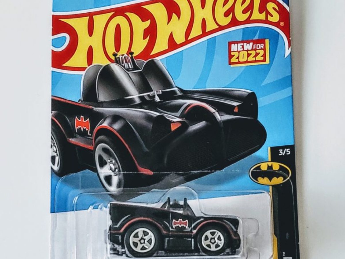  Hot Wheels 2022 - TV Series Batmobile - Batman 4/5