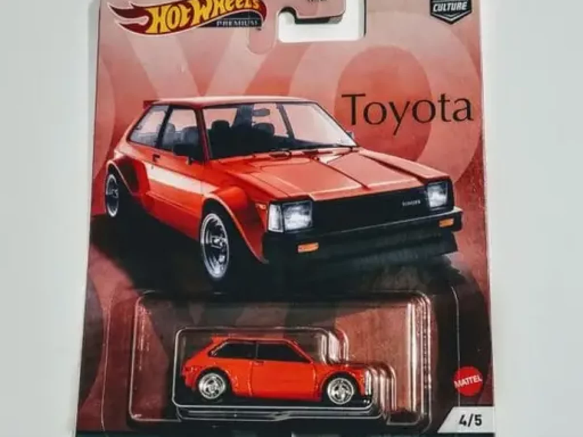 Hot Wheels 2021 Car Culture Toyota Series 4 of 5 1981 Toyota 