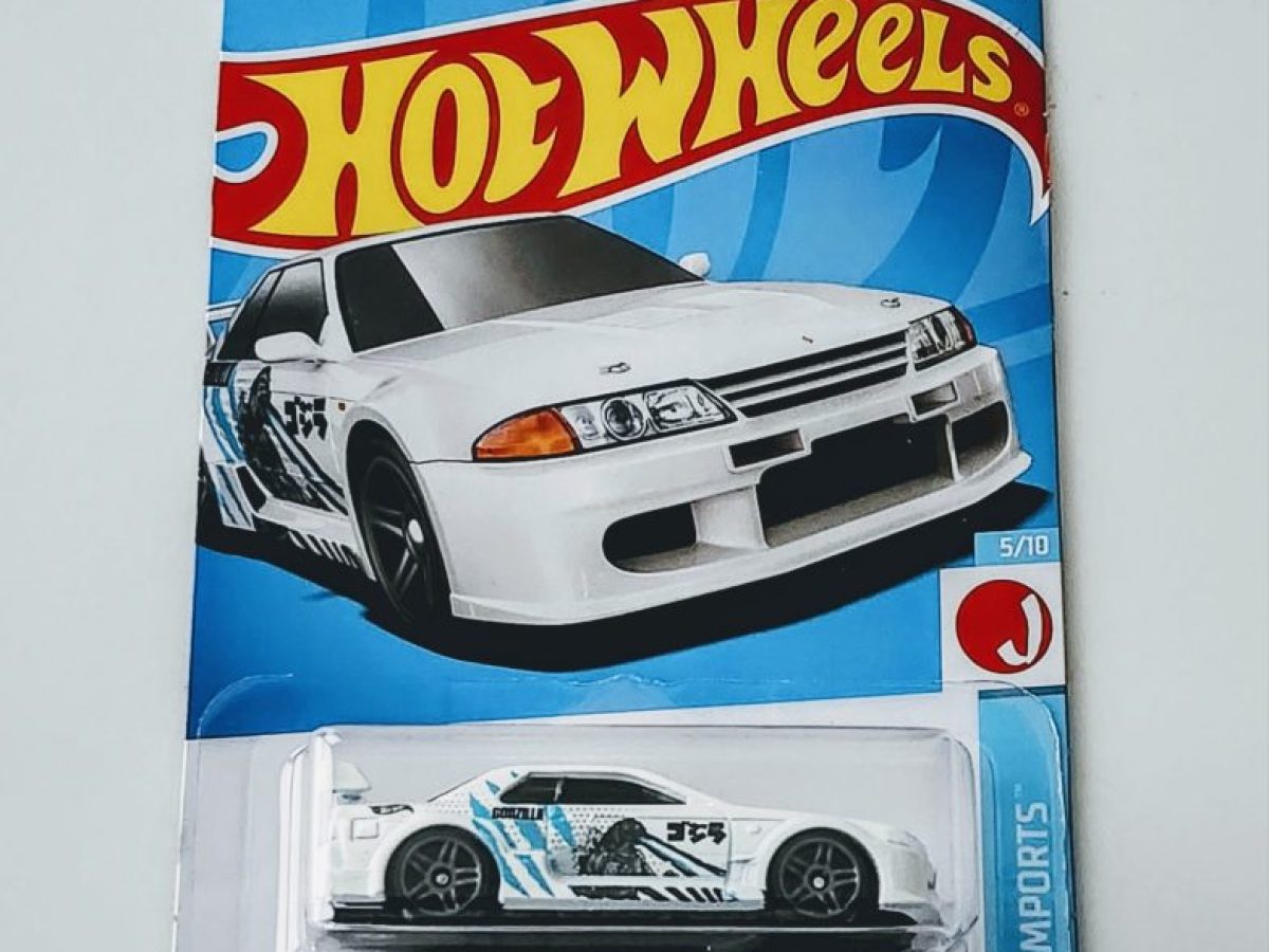 Nissan gtr store godzilla hot wheels