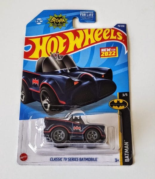 DC Comics Hot Wheels Batman THE BATMAN BATMOBILE Blue / Yellow Spoke Wheel  *NEW*