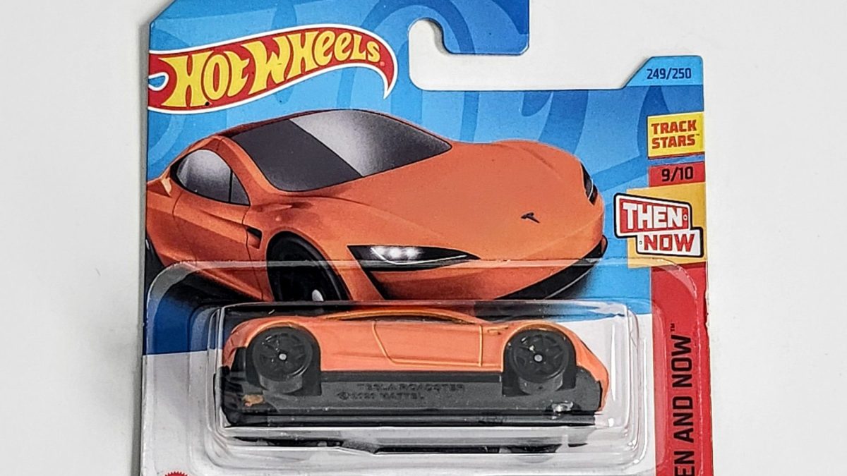 Hot wheels best sale tesla roadster 2020