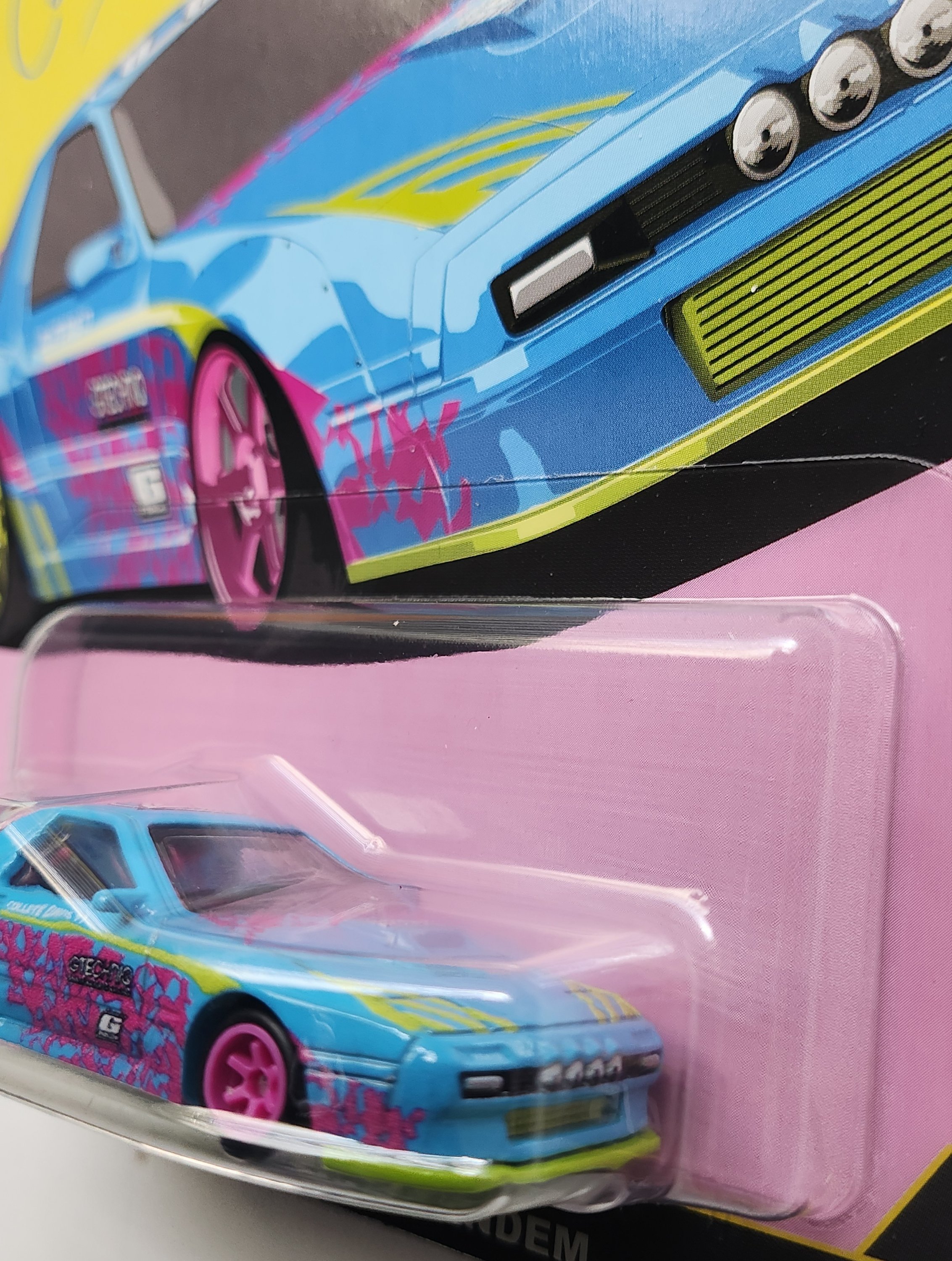 Hot Wheels Premium 2024 car culture silhouettes 4-of-5 Mazda RX-7 FC-Pandem Collete-Davis racing jbk60 front view