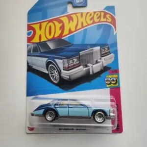 Hot Wheels 2023 HW The 80s 7 of 10 1980 Cadillac Seville blue HKJ64