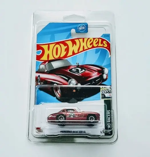 Hot wheels 2023 Retro Racers 3 of 10 Mercedes-Benz 300 SL red Super Treasure Hunt HKL09
