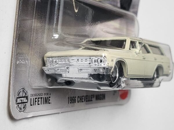 Matchbox 1966 Chevelle Wagon lemonwood yellow JBN44