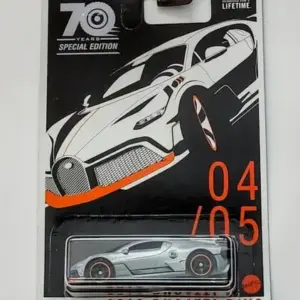 Matchbox 2023 70th anniversary special edition 4 of 5 - 2018 Bugatti Divo HLM75 Matchbox 2023 70th anniversary special edition 4 of 5 - 2018 Bugatti Divo HLM75