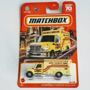 Matchbox 2023 38 of 100 – MBX highway – International Workstar Ambulance yellow HKW94