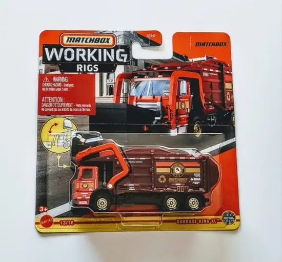 Matchbox 2022 Working Rigs 13 of 16 Garbage King XL Red HFH34