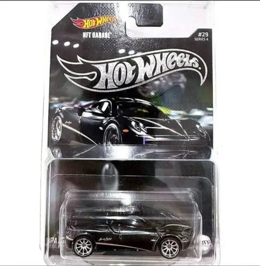 Hot Wheels 2022 NFT Series 4 HW Exotics 29 of 59 - Pagani Huayra black