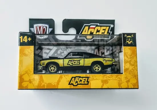 M2 Machines Auto-thentics series 32500-R88 Plymouth Barracuda HEMI super sport ACCEL chase 24-38