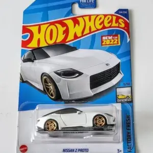 Hot Wheels 2022 Factory Fresh 5 of 10 Nissan Z Proto white HCX34