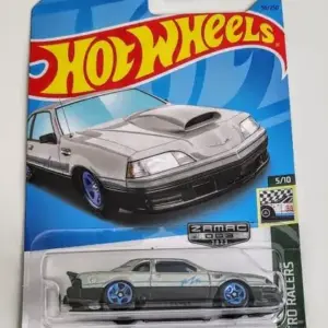 Hot wheels 2023 Zamac 3 of 16 - Retro Racers Matt and Debbie Hays 1988 Pro Street Thunderbird