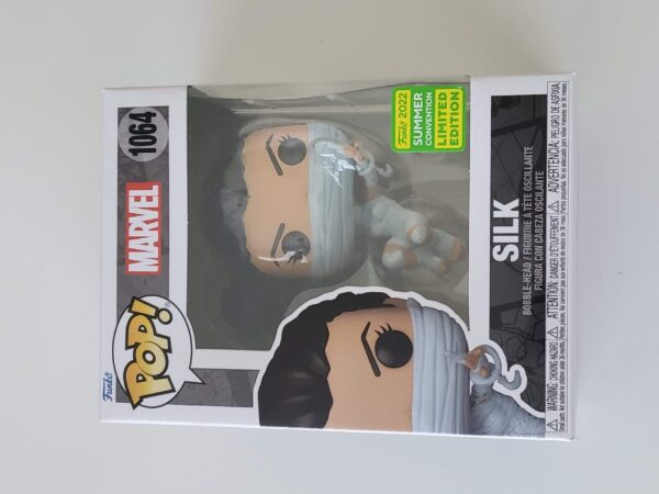 2025/09/1f3f5a01-d2fc-45c0-8276-1ab7a3fba0d5-1_all_11482-scaled.jpg Funko Pop Marvel 1064 Silk SDCC 2022