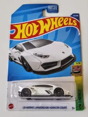 20289e0d-20220620_102702.webp Hot Wheels 2022 HW Exotics 3 of 10 LB-Works Lamborghini Huracan Coupe white HCT97