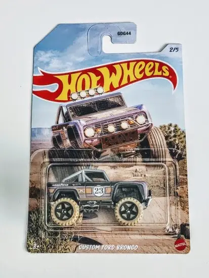 Hot wheels 2023 Baja Rally Series 2 of 5 Custom Ford Bronco purple HKL21