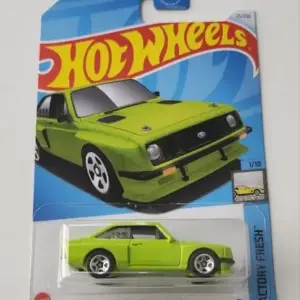 Hot wheels 2024 Factory Fresh 1 of 10 Ford Escort RS2000 green