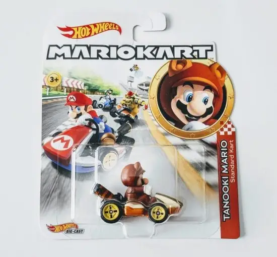 Hot wheels 2020 Mario Kart Tanooki Mario w/standard kart GJH55