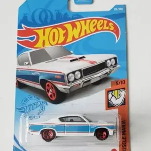 Hot Wheels 2021 Muscle Mania 5 of 10 AMC Rebel Machine white GTB44