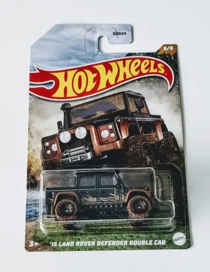 Hot Wheels 2022 Off-Road Mud Runners 5 of 5 - 2015 Toyota Land Rover Defender Double Cab HDH11