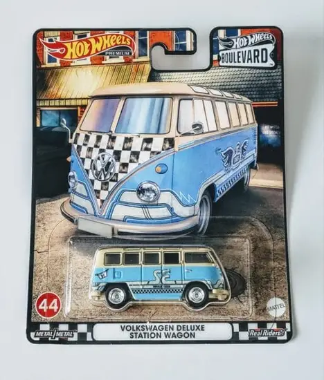 Hot Wheels 2022 Car Culture Boulevard Mix H 44 of 45 Volkswagen Deluxe Station Wagon HCR01