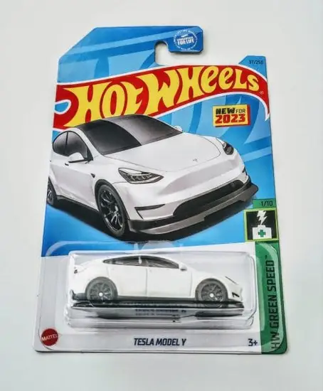 Hot Wheels 2023 HW Green Speed 1 of 10 Tesla Model Y white HKG28