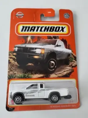 Matchbox 2022 MBX Mountain 17 of 102 - Nissan Hardbody D21 White HPF47
