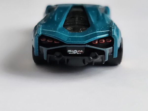 Hot wheels 2024 Multi-pack exclusive Lamborghini Sian FKP 37 Blu Uranus HCT08
