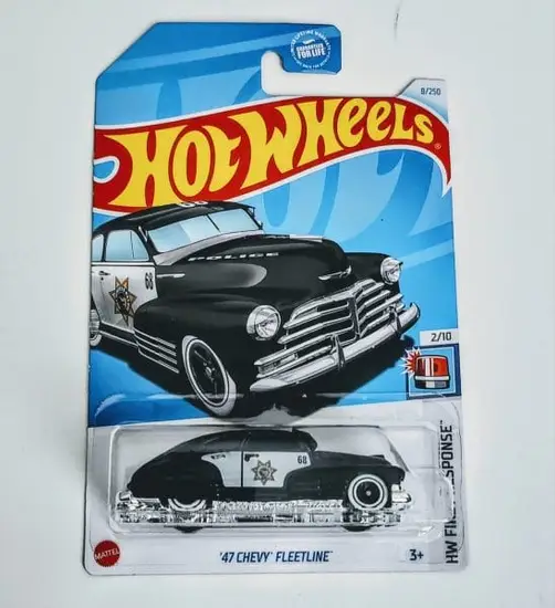 Hot Wheels 2024 HW First Response 2 of 10 - 1947 Chevy Fleetline black HFT15 (Case A Treasure hunt)