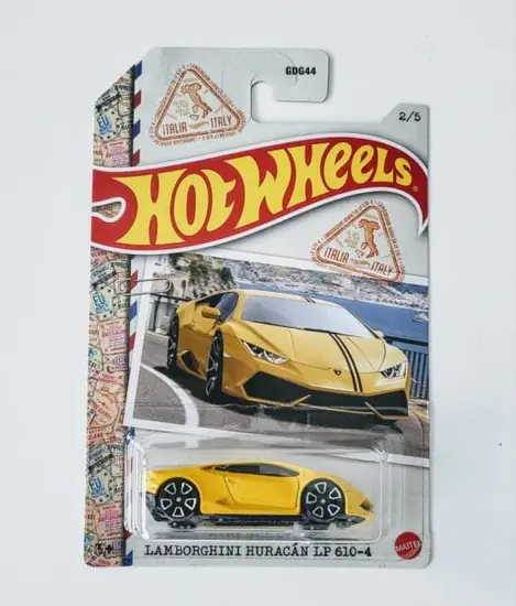Hot Wheels 2022 World Class Racers 2 of 5 Lamborghini Huracan LP 610-4 yellow HDH23