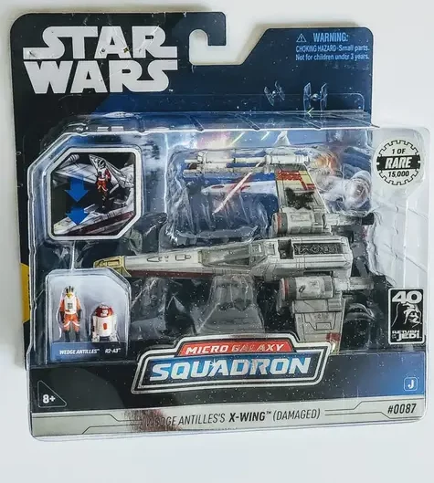 Star Wars Micro Galaxy Squadron Star Fighter class series 4 - Wedge Antilles X-Wing Damaged SWJ0087 (Rare Chase 1 of 15000) - damaged card