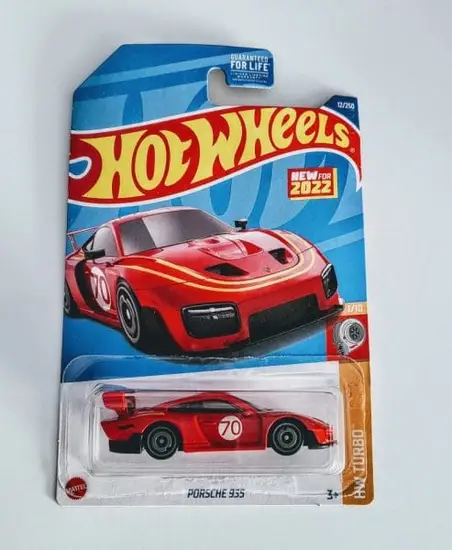 Hot Wheels 2022 HW Turbo 1 of 10 Porsche 935 Red HCT16 (Momo Livery)
