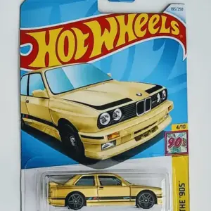 Hot wheels 2024 HW The 90s 4 of 10 1992 BMW M3 yellow HTB06