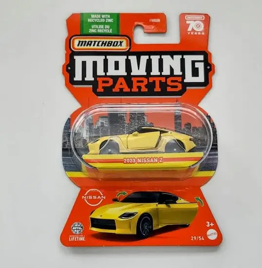 Matchbox 2023 Moving Parts 29 of 54 -2023 Nisan Z yellow HLG14