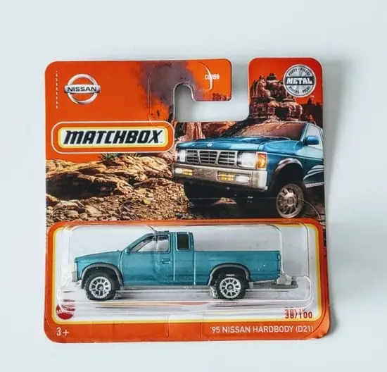 Matchbox 2021 MBX Mountain 38 of 100 - 1995 Nissan Hardbody D21 Turquoise Short card GXM56