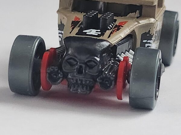 Hot wheels 2025 Mystery Models Series 2 - 4 of 10 Bone Shaker beige JCL08 (Unopened)