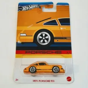 Hot wheels Silver series 2023 Porsche Series 2 of 6 1971 Porsche 911 sun flower yellow HRW57