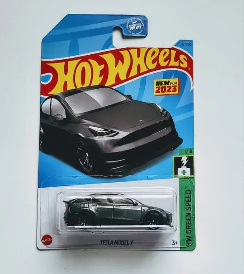 Hot Wheels 2023 HW Green Speed 1 of 10 Tesla Model Y gray HKK20