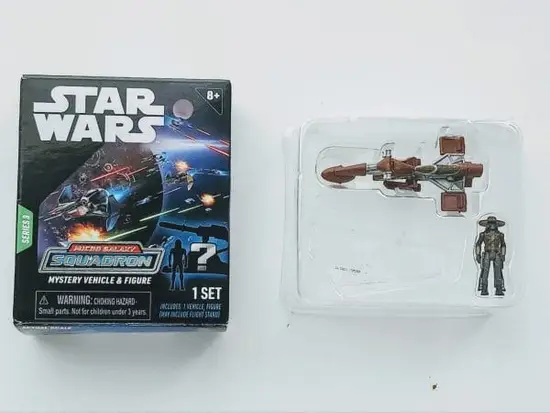 Star wars Micro Galaxy Squadron Mystery Vehicle and figure series 3 Chase - Cad Bane and Starhawk speeder