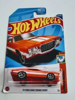 Hot Wheels 2022 muscle Mania 10 of 10 - 1972 Ford Gran  Torino orange