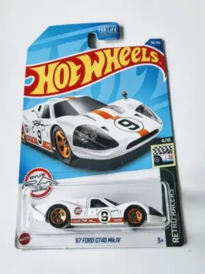 98a214de-4624.webp Hot Wheels 2022 Retro Racers 4 of 10 - 1967 Ford GT-40 MK.IV Gulf White HCW67 (Ryus Rides)
