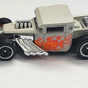 Hot Wheels 2025 Multi-pack exclusive Bone Shaker pearl white with orange flames