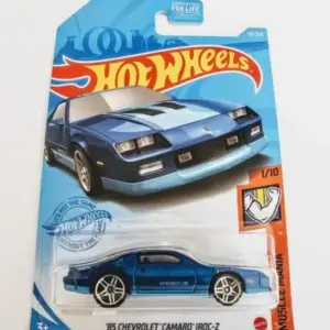 Hot Wheels 2021 Muscle Mania 1 of 10 - 1985 Chevrolet Camaro Iroc-Z Blue GTC16