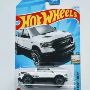 Hot wheels 2024 Factory Fresh 2020 Ram 1500 Rebel white HCT52