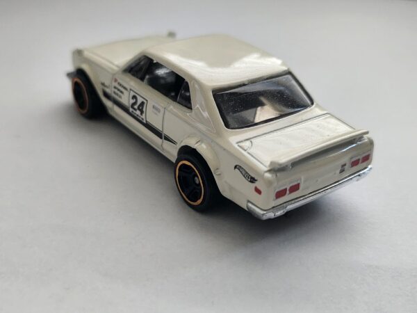 Hot wheels 2024 Multi-pack exclusive Nissan Skyline H/T 2000 GT-R White HNT15