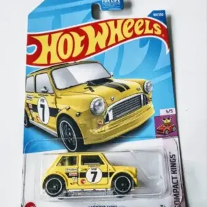 Hot Wheels 2022 Compact King 5 of Mini Morris Treasure hunt yellow HCY07