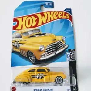 Hot Wheels 2022 Rod Squad 1 of 5 -1947 Fleetline Moon Eyes Yellow HCV91