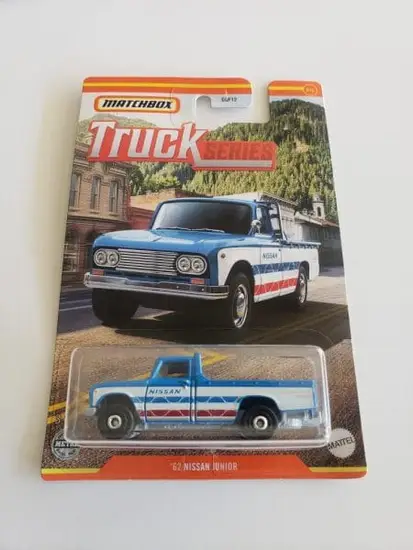 Matchbox 2021 Truck Series 8 of 12 1962 Nissan Junior