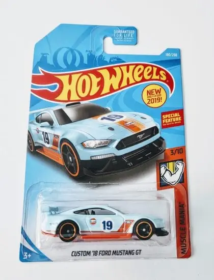Hot Wheels 2019 Muscle Mania 3 of 10 - Custom 2018 Ford Mustang GT Gulf Blue FYB67