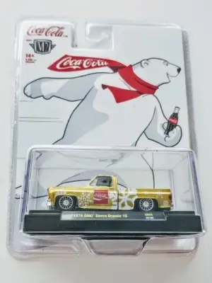 M2 Machines Coca-Cola  Christmas Series 52500 release SK08 - 1976 Sierra Grande 15 gold 23-20